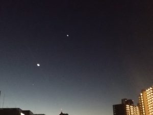 三日目の月と金星